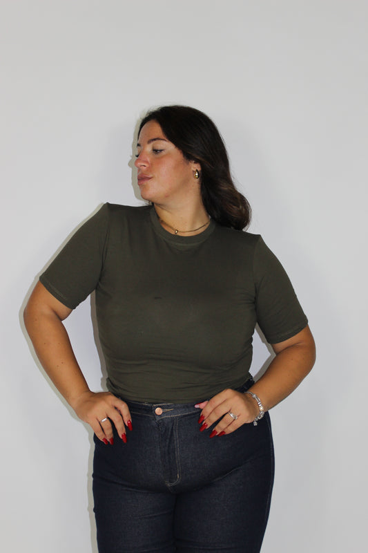 T-Shirt Crop Spallina Slim & Curvy vari colori