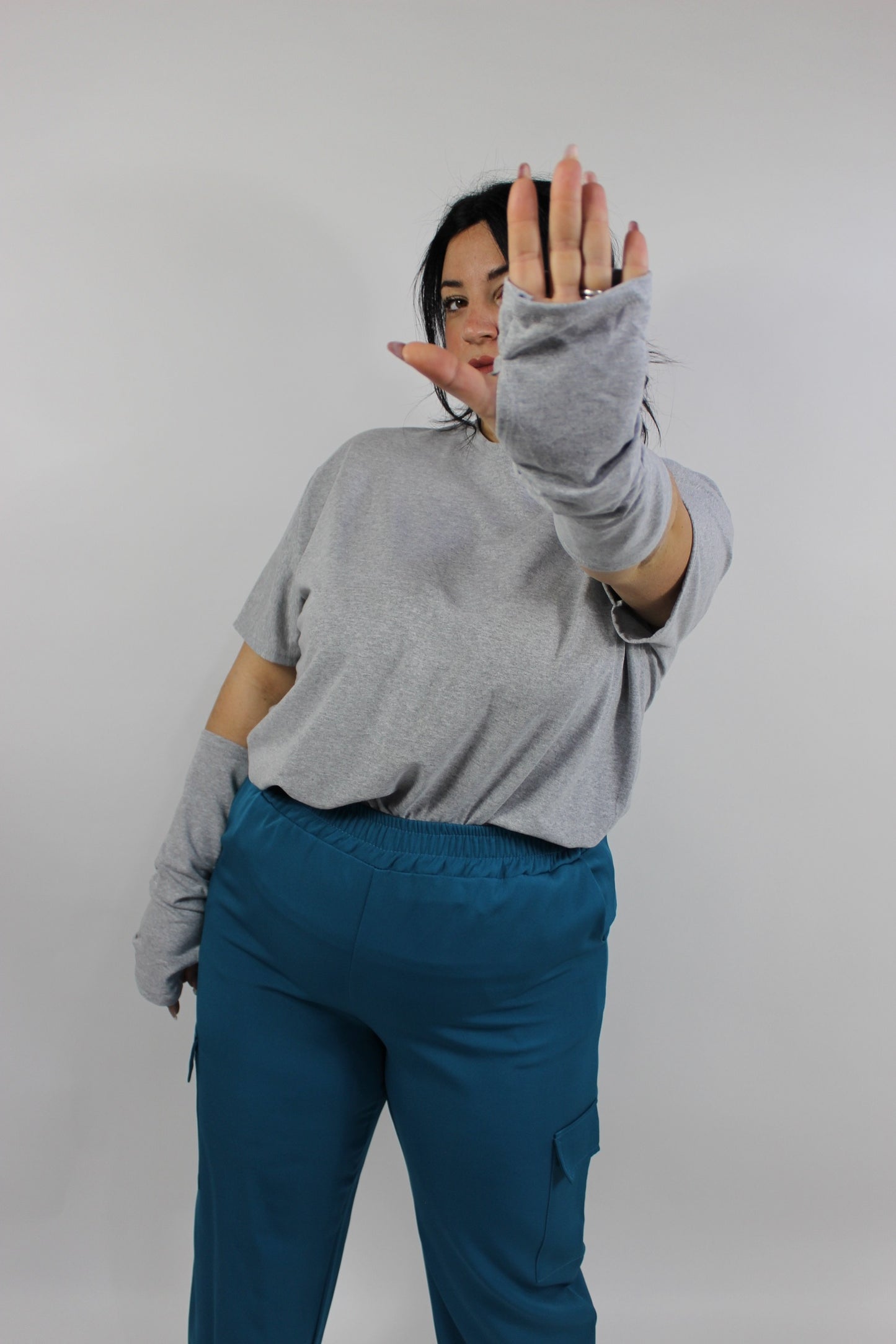 T-Shirt Manicotti Curvy Grigia