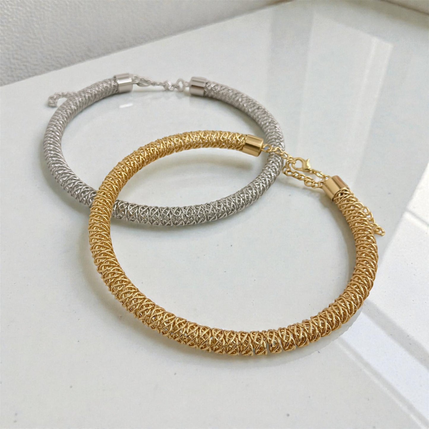 Collana intreccio rigida