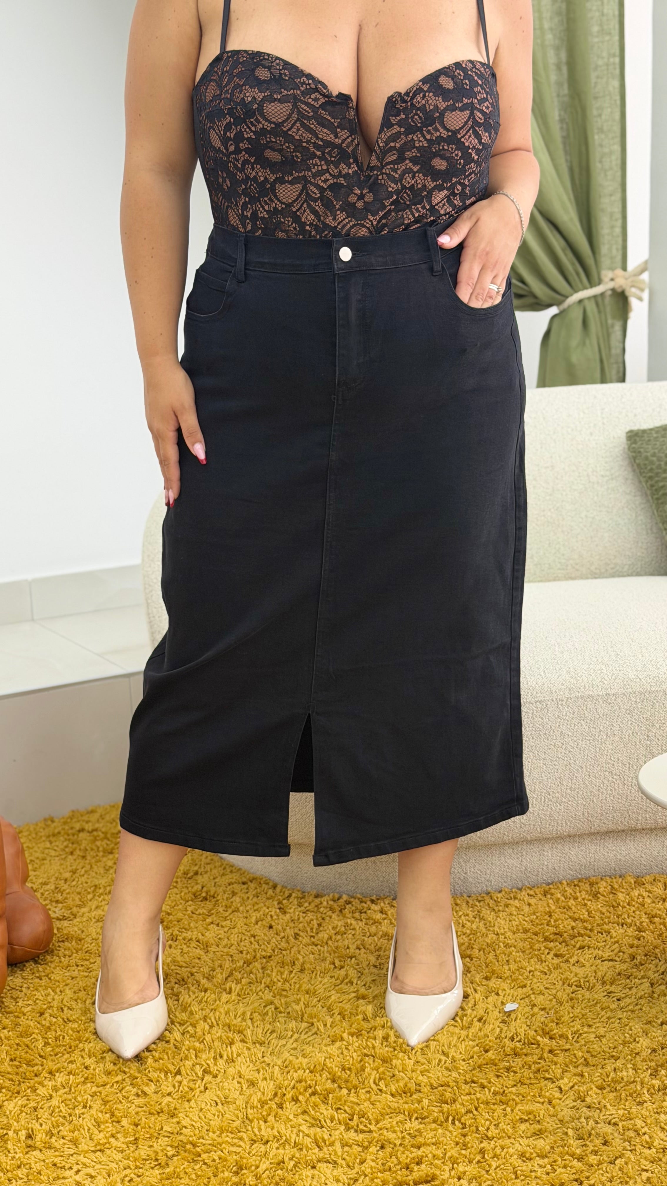 Gonna DenimBlack Curvy