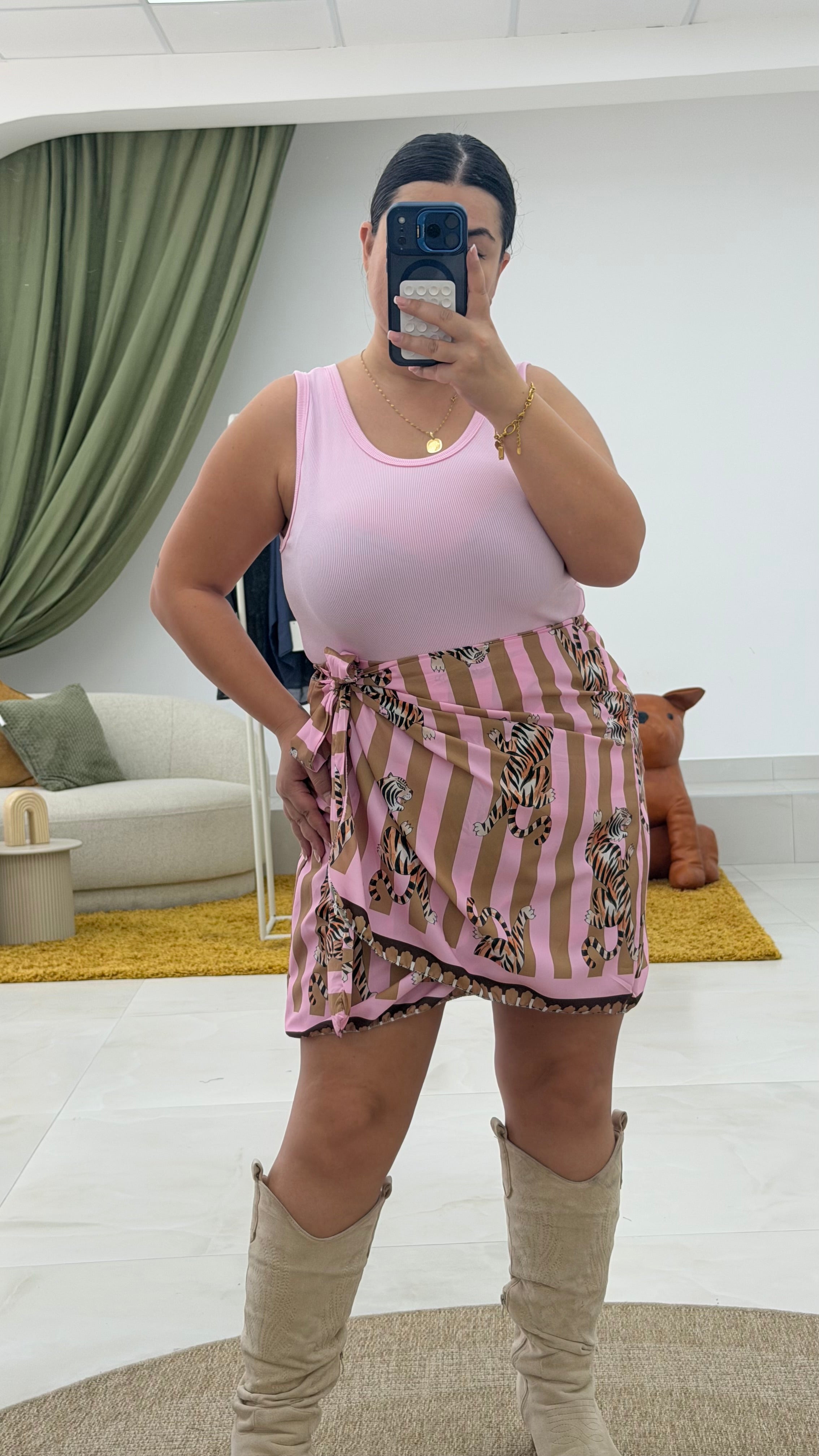Gonna bandana e animalier curvy