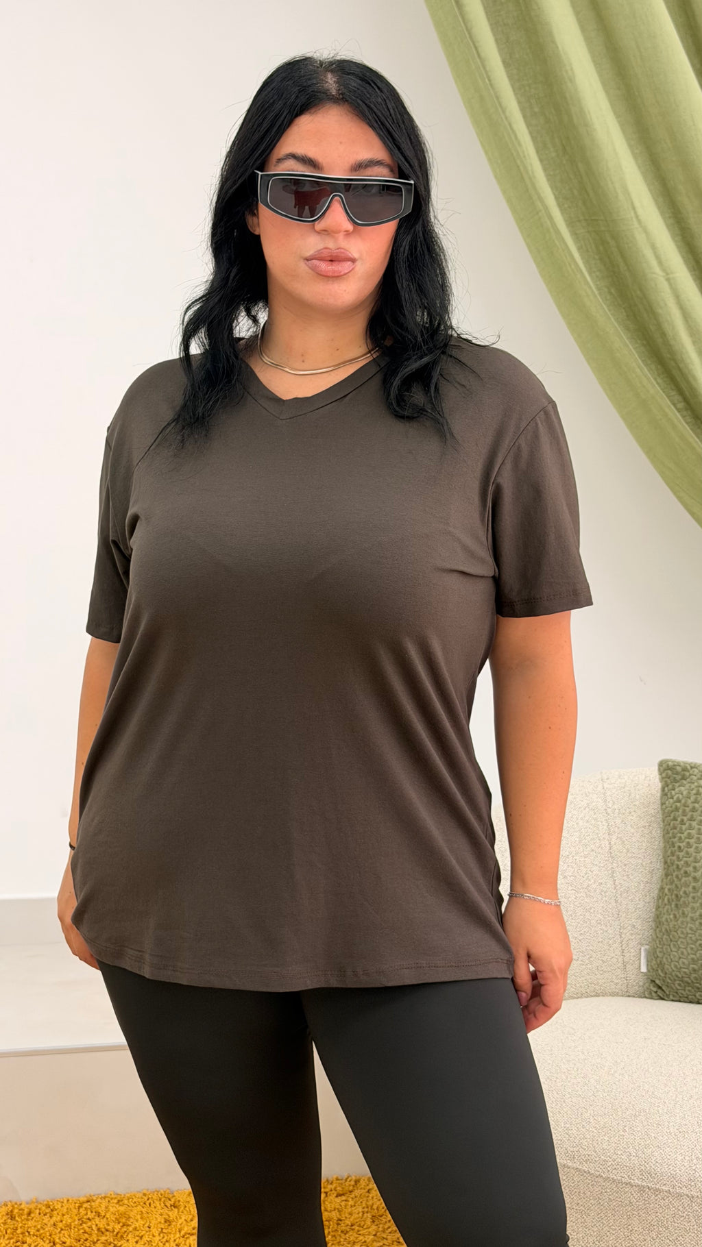 T-shirt basic scollo “V” Curvy