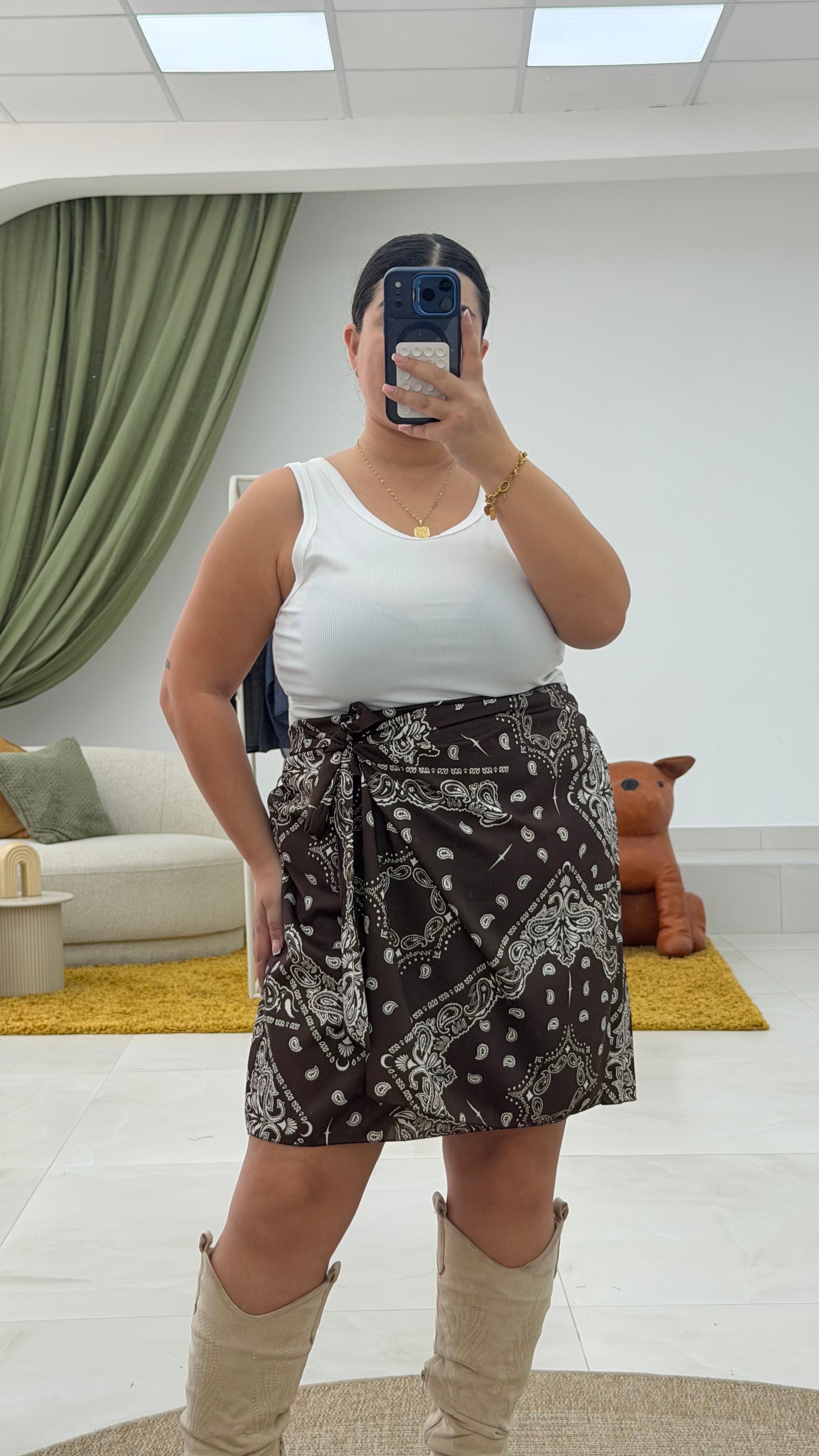 Gonna bandana e animalier curvy