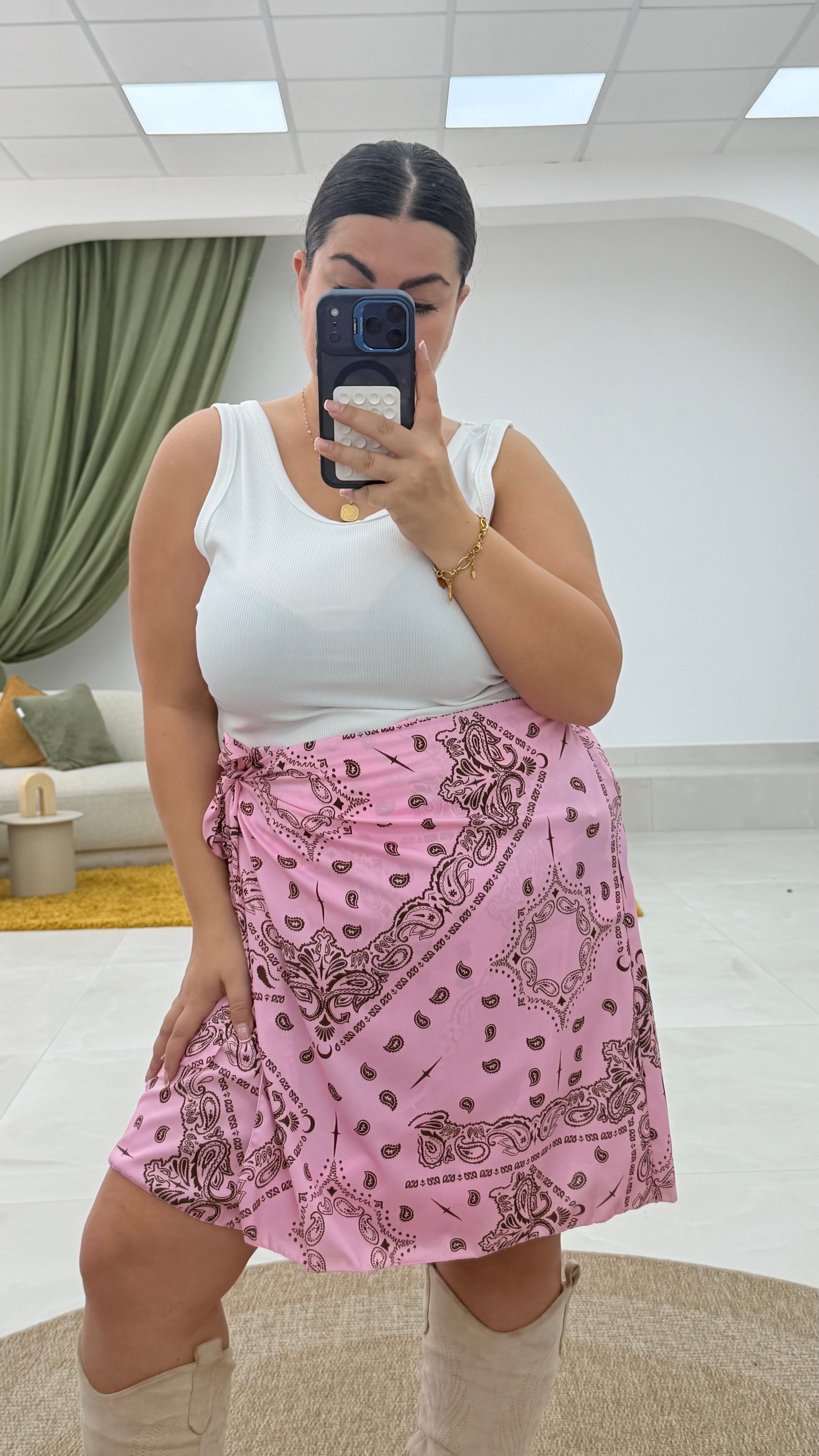 Gonna bandana e animalier curvy