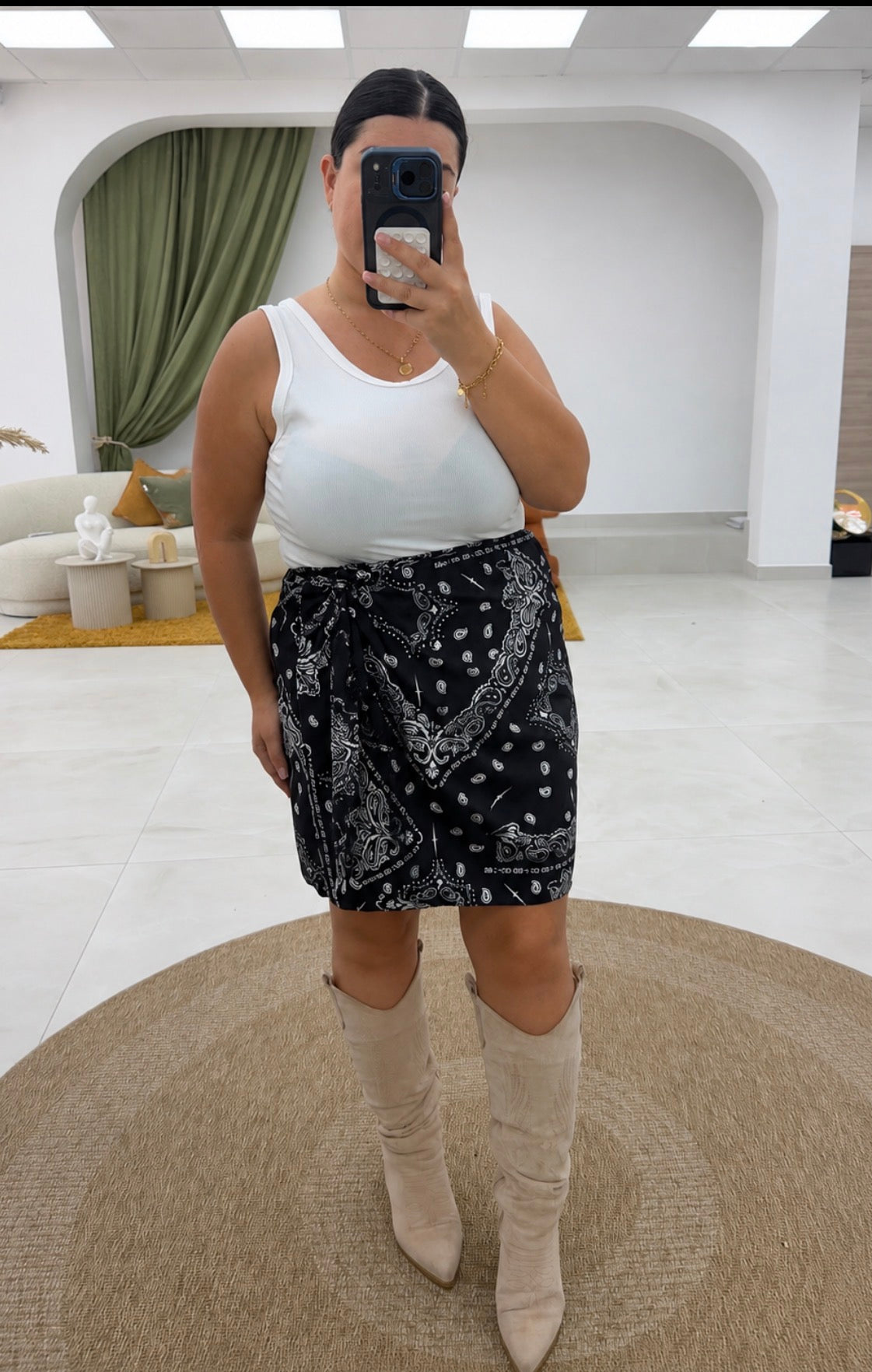 Gonna bandana e animalier curvy